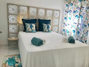 Ethnic Sea View By Ethnic Ocean