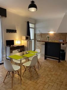 Appartement EXCELLENT EMPLACEMENT POUR T2 DIRECT SUR LA PLAGE 12 Rue Aristide Maillol 66420 Le Barcarès Languedoc-Roussillon