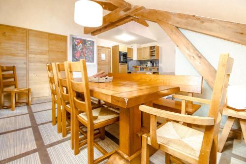 Exceptional 3 bed Penthouse with fireplace and stunning views