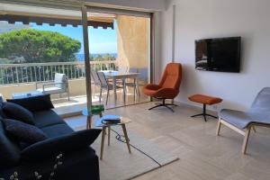 Exceptional Cannes Center sea view and swimming pool LIVE IN PARC BRUYERE