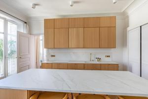 Exceptional Haussmannian apartment- Heart of Paris