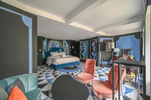 Exceptional suite in saint Germain des Près (Montana4)