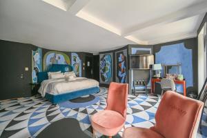Exceptional suite in saint Germain des Près (Montana4)