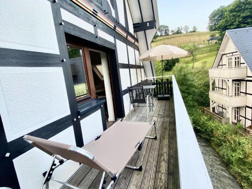 Exclusive loft apartment with balcony in Olsberg Elpe