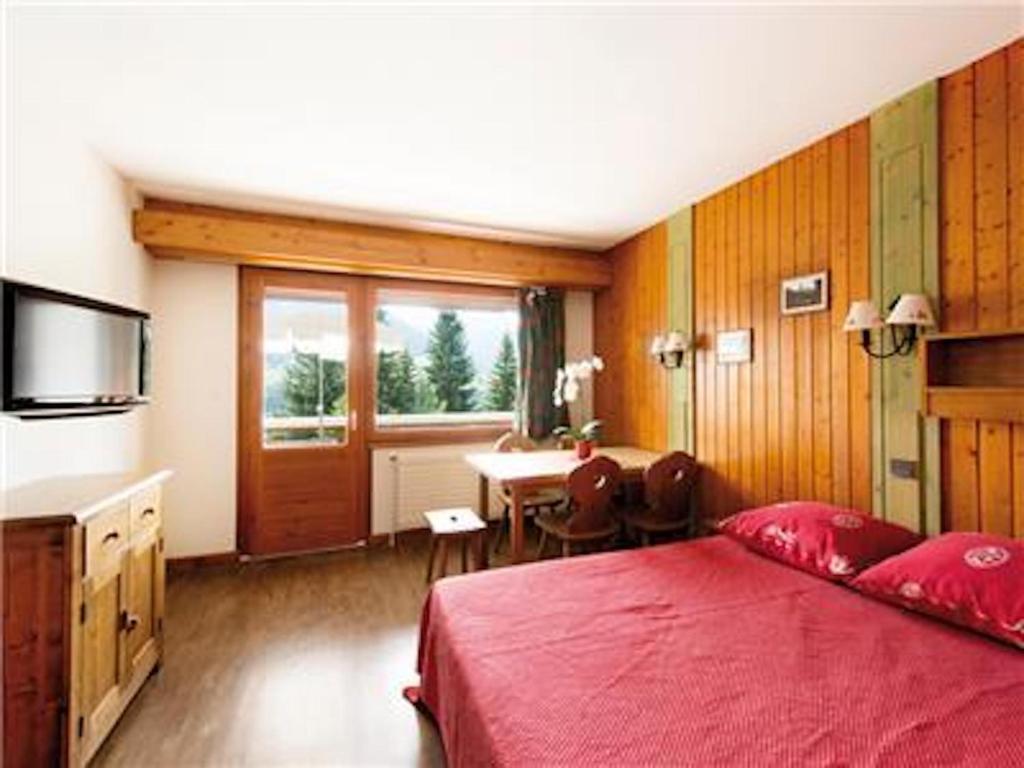 Appartement Exhilarating Les Chalets Du Prariand- 2 Rooms Apartment for 5 People 939 Route du Villaret 74120 Megève