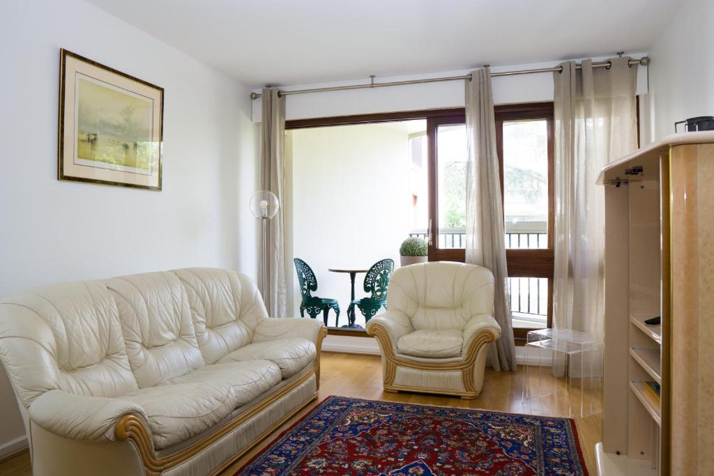 Appartement EXIGEHOME-Bel appartement avec patio à 10 min de Versailles 3 Square Pergolese 78150 Le Chesnay