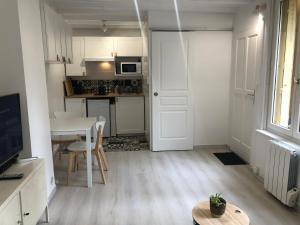 EXIGEHOME-La petite cour de Versailles