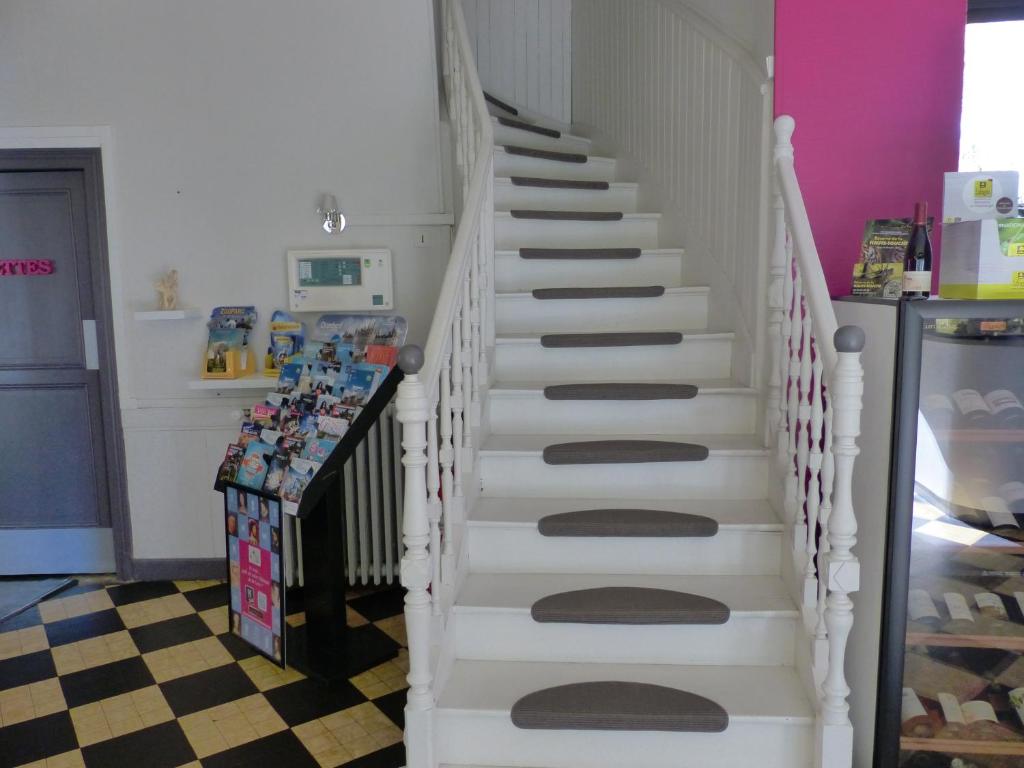 Exkl. helles Apartment mit Balkon, WLAN& Parkplatz 39110 Magdebourg