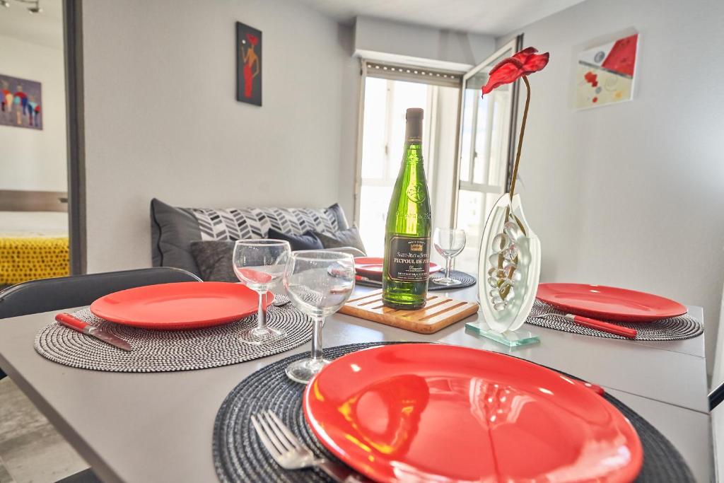 Exklusive moderne 2 Zi. Wohnung in ruhiger Lage
