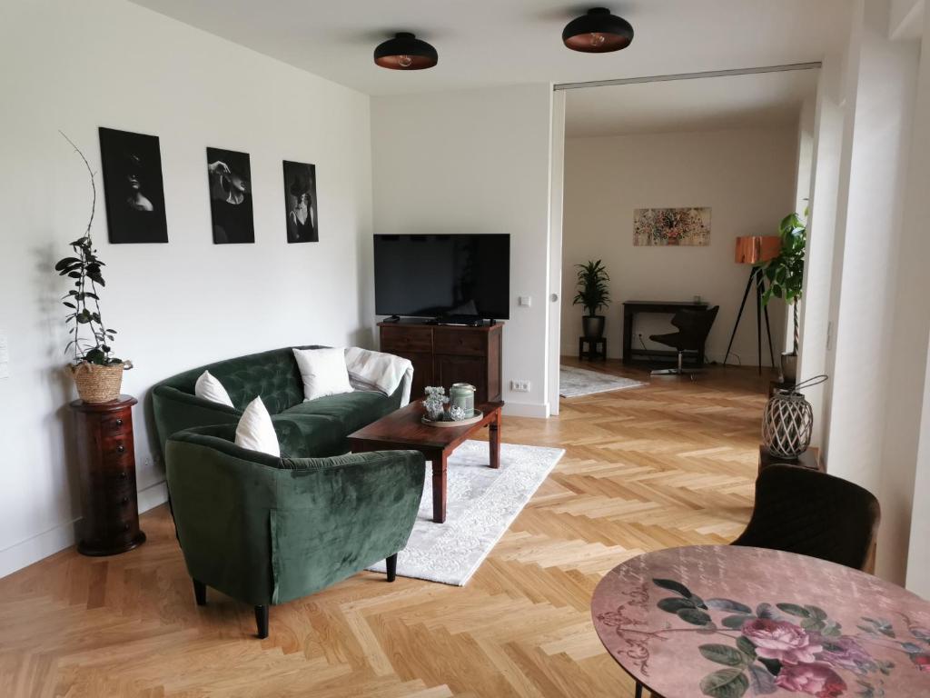 exklusives Studioapartment - in traumhafter Lage direkt am Halensee Koenigsallee 9, 14193 Berlin
