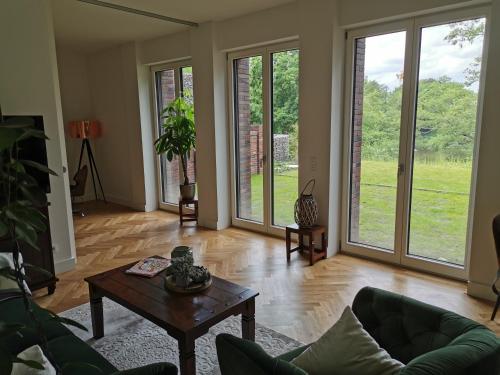 exklusives Studioapartment - in traumhafter Lage direkt am Halensee