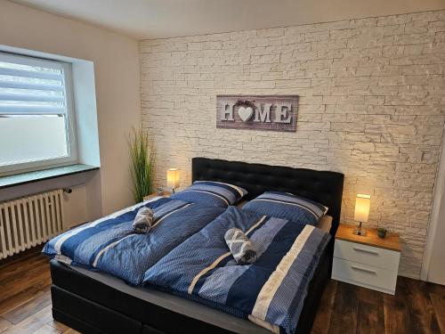 Exklusives und helles Erdgeschoss-Apartment im Zentrum von Kassel, schnelles 1Gbit Internet, Geschirrspüler, Boxspringbetten