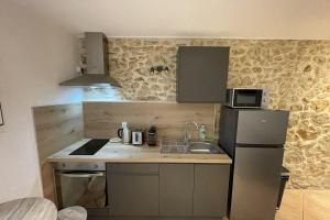 Appartement Exposed stones - quiet - downtown 19 Rue du Beffroi 11100 Narbonne Languedoc-Roussillon