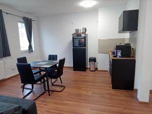 EXQUVISIT Suite Four