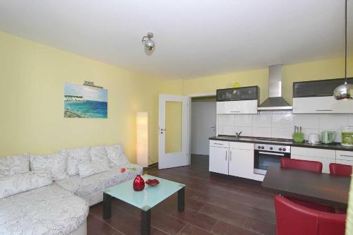 F-1072 Haus am Strand FeWo 04 strandnah, Balkon, Meerblick