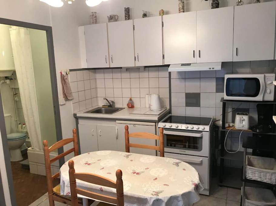 Appartement F1 bis Tréport Rez de chaussée. 1 Rue de la Corderie 76470 Le Tréport