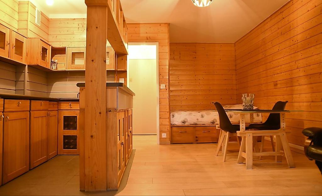 F1 entier Cosy style CHALET Montgeron, Proche Paris Résidence le Magnolia 23 Rue d'Yerres, 91230 Montgeron