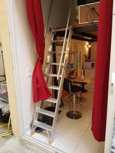 F1 mezzanine