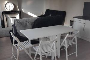 F2 47m2 Caudebec étage 2 SWEET HOME