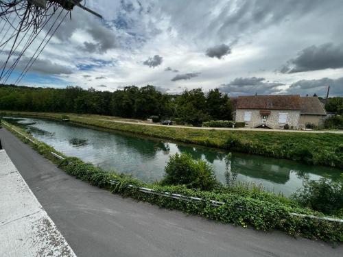 F2+ AU BORD DE L’EAU
