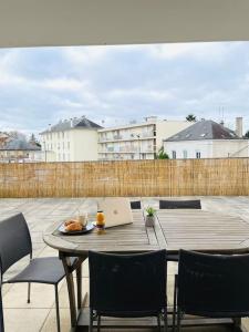 Appartement F2 Charmant avec Grande Terrasse 111 Rue Saint-Spire 91100 Corbeil-Essonnes Île-de-France