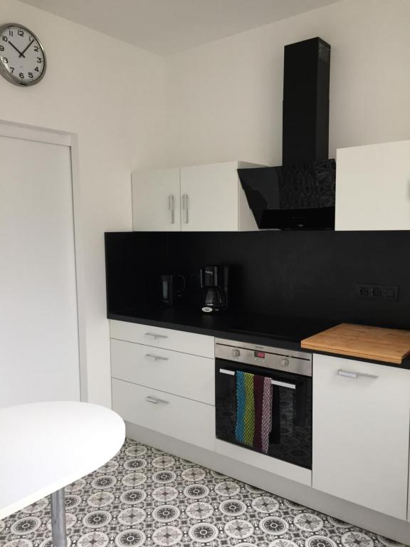 Appartement F2 Coeur De Ville 50 Mètres Carrés 7 Rue Mombrun 03200 Vichy