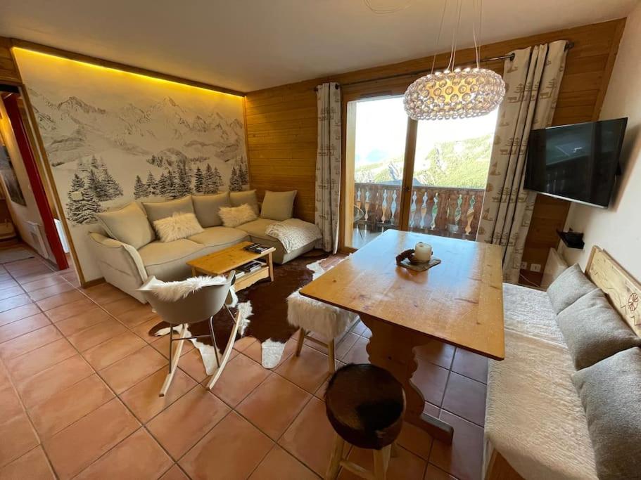 F2 Immeuble les pieds dans l'eau 06270 Villeneuve-Loubet
