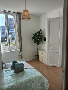 Appartement F2 LA PAUSE EBROICIENNE PROXIMITE GARE 17 Boulevard de Normandie 27000 Évreux Normandie