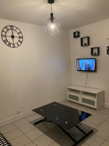 Appartement F2 limitrophe à la ville d’Enghien les bains 12 Rue Jules Michelet 93800 Épinay-sur-Seine