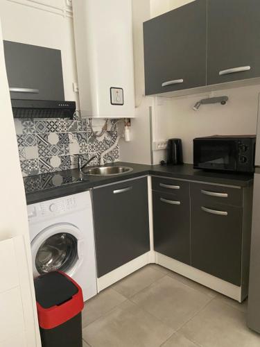 Appartement F2 lumineux tout équipé sur la route des plages 41 Rue de Taulis 66100 Perpignan Languedoc-Roussillon