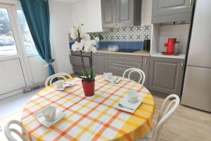 F2 Parking privé, Terrasse, Jardin, Wi-Fi Netflix