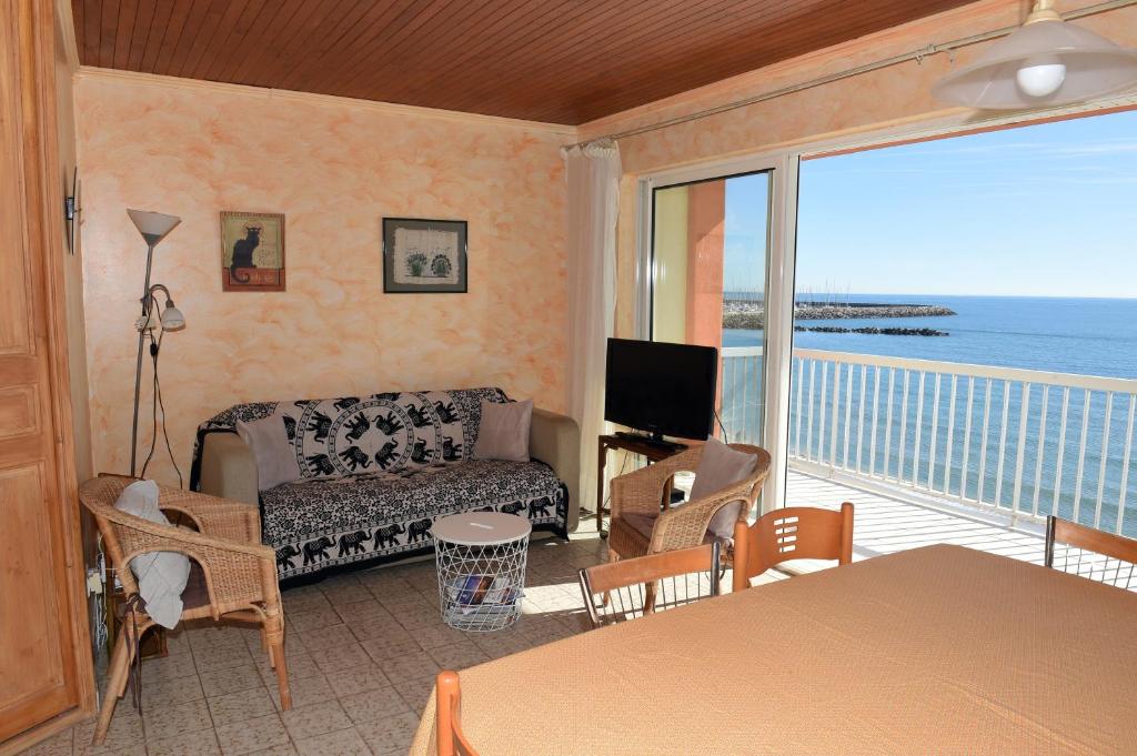 Appartement F3 LES PIEDS DANS L'EAU 4ème étage 2 Rue Ginies Mares 34250 Palavas-les-Flots