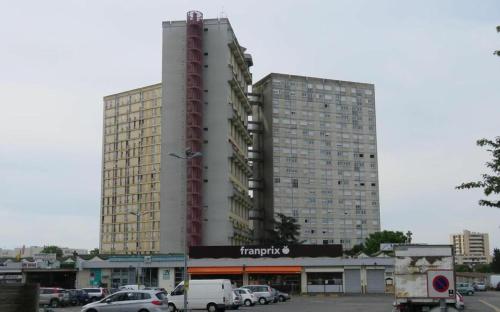 APPARTEMENT F3 -PLAISIR MOINS CHER - Jusqu'a 8Personnes Le Mée-sur-Seine france