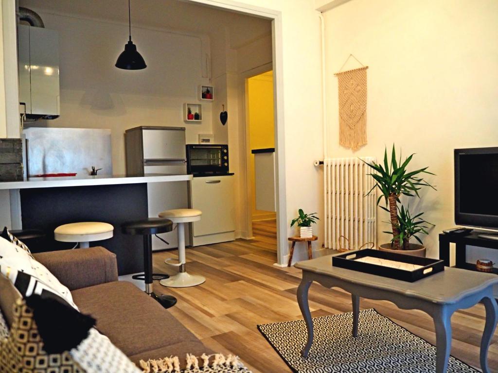 Appartement F3 quartier Valrose , proche de la Libération !! 13 Avenue Cyrille Besset 06100 Nice