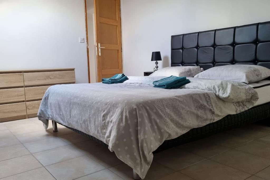 Appartement F3 R-Roissy-Villepinte-Paris CDG 71 Rue de Paris 95400 Villiers-le-Bel