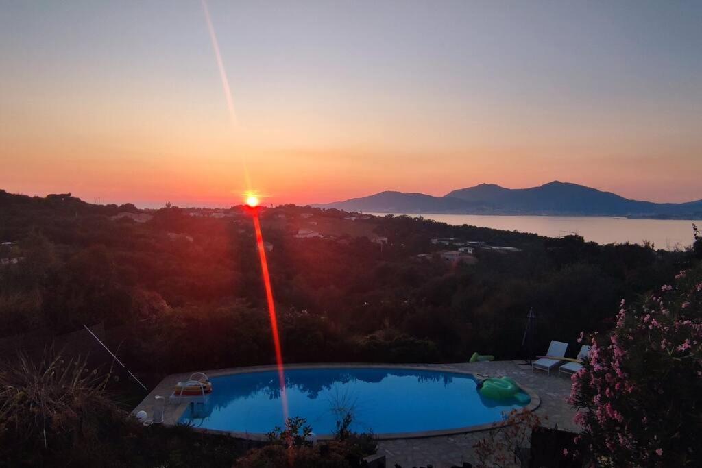 Appartement F4 à Porticcio avec piscine et vue sur mer Route des Cannes 20166 Porticcio