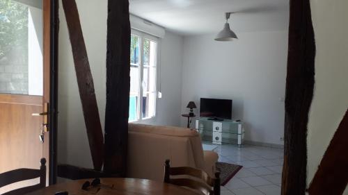 F4 dans maison au calme près du centre de Chalons en champagne