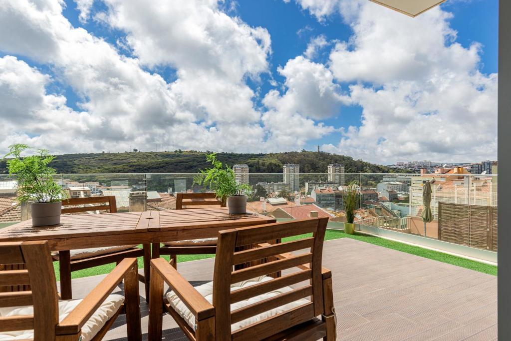 Fabulous Terrace over Monsanto by Innkeeper 10 Rua Alto dos Moinhos, 1500-159 Lisbonne