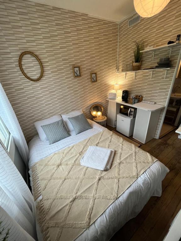 Appartement Face au château , chambre hyper centre 54 Rue du Vaugueux 14000 Caen