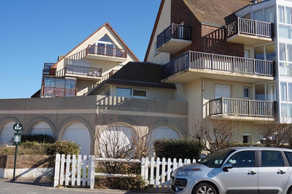 Appartement FACE ECOLE DE VOILE LA PLAGE A 50 metres 53 Rue Victor Tesnière 14990 Bernières-sur-Mer