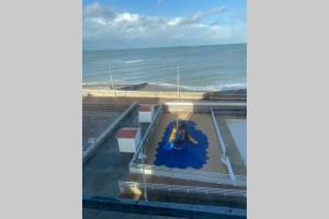 Appartement Face mer - 95m2 - 3ch vue mer - 8 personnes 3ème étage 4 Cour de la Plage 76460 Saint-Valery-en-Caux Normandie