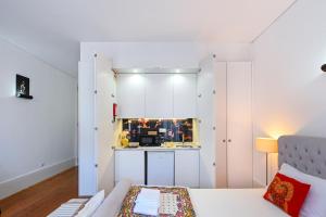 Fado Porto City Center - by Guest SPA