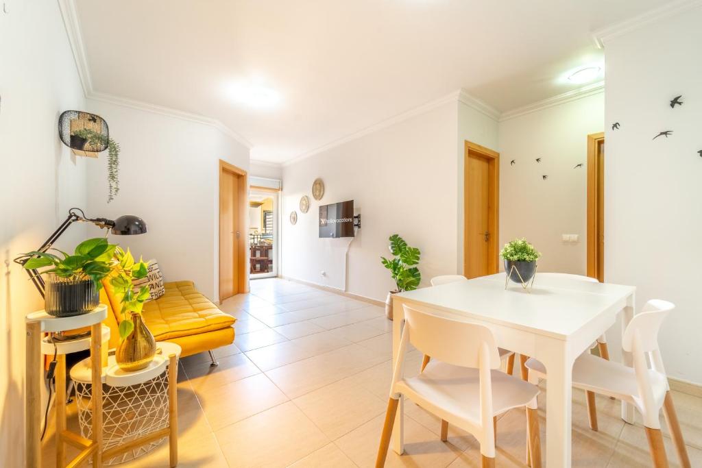 Falésia Beach - Apt I by HelloVacations Estrada da Rocha Baixinha, Lote 276, 1.º andar, Fração I, 8200-272 Albufeira
