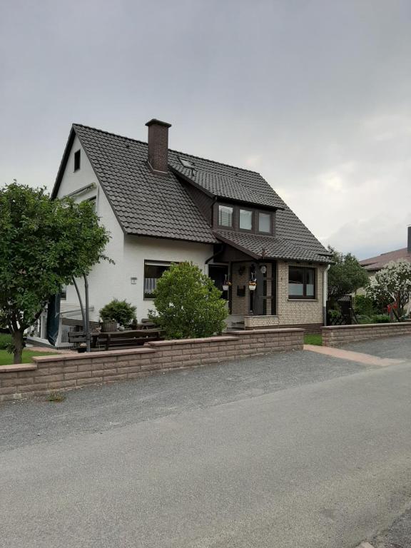 Familienfreundliche Ferienwohnung auf dem Lande Monteur Wohnung Pfingstanger 1 1.Etage, 31840 Hessisch Oldendorf