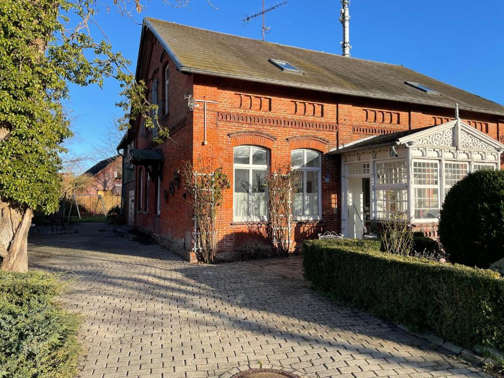 Appartement Familienfreundliche Ferienwohnung_SONNENHUT_Haus Burhave 1873 52 Butjadinger Straße 26969 Butjadingen