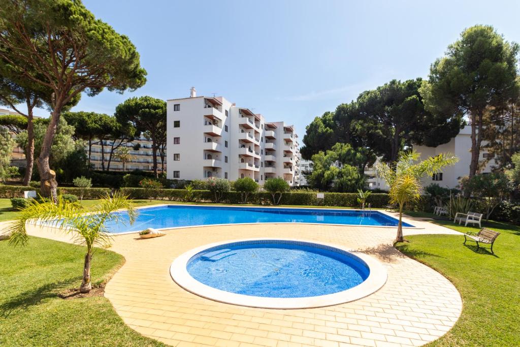 Family Apartment in the Center of Vilamoura by Centralgarve Rua Alemanha edificio topazio apartmento 21, 8125-507 Vilamoura