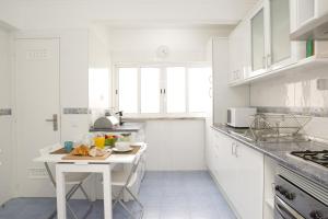 Appartement Family central apartment in São Pedro do Estoril Rua 9 de Abril, nº 99, 1º Esquerdo 2765-609 São Pedro do Estoril -1