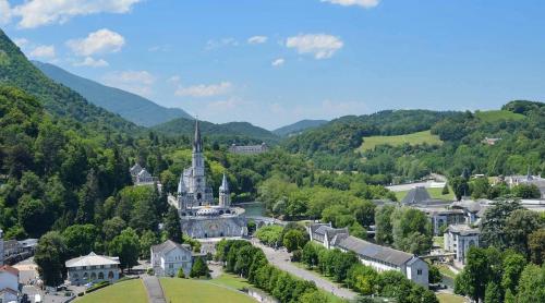 Family Saint Vincent - Studio 2 Pers - 100m gare Lourdes - WIFI