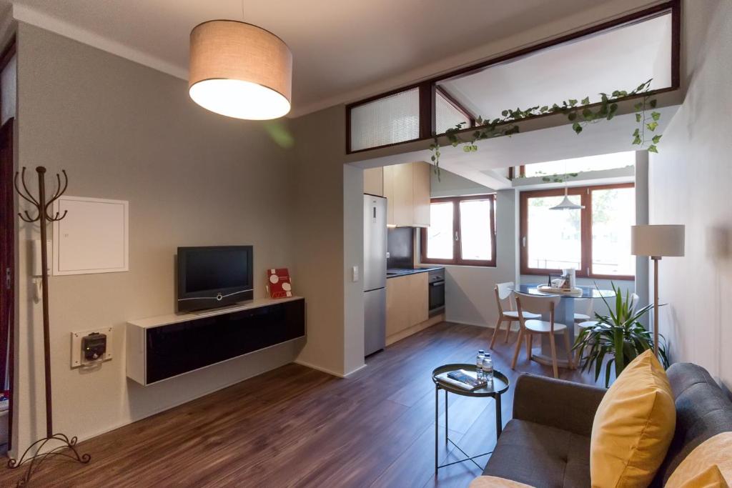 Family Trindad Flat Rua do Bonjardim, 832, 4000-120 Porto