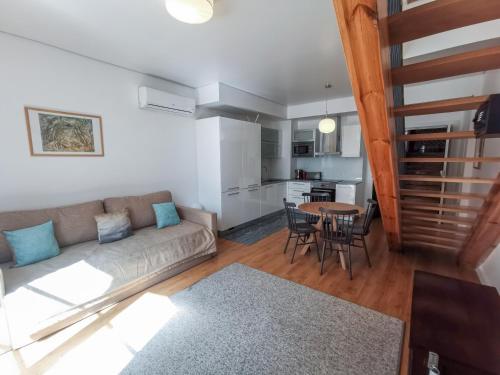 Fanqueiros Apartment